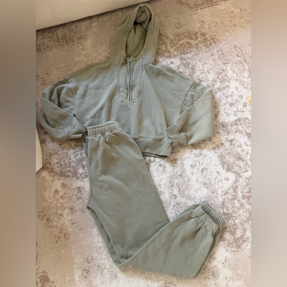 Abercrombie & Fitch Green Hoodie and Sweatpants Set